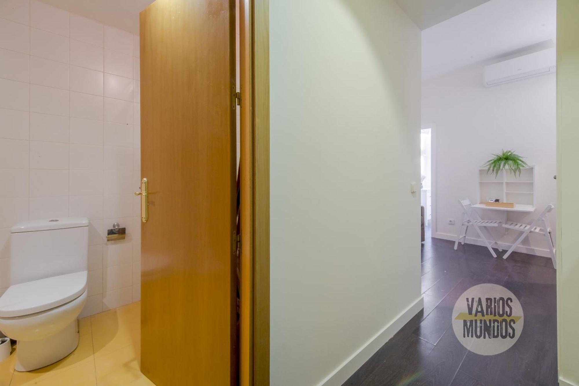 Confortable Apt Para 3 Pax A 1 Min De Gran Via Madrid Bagian luar foto