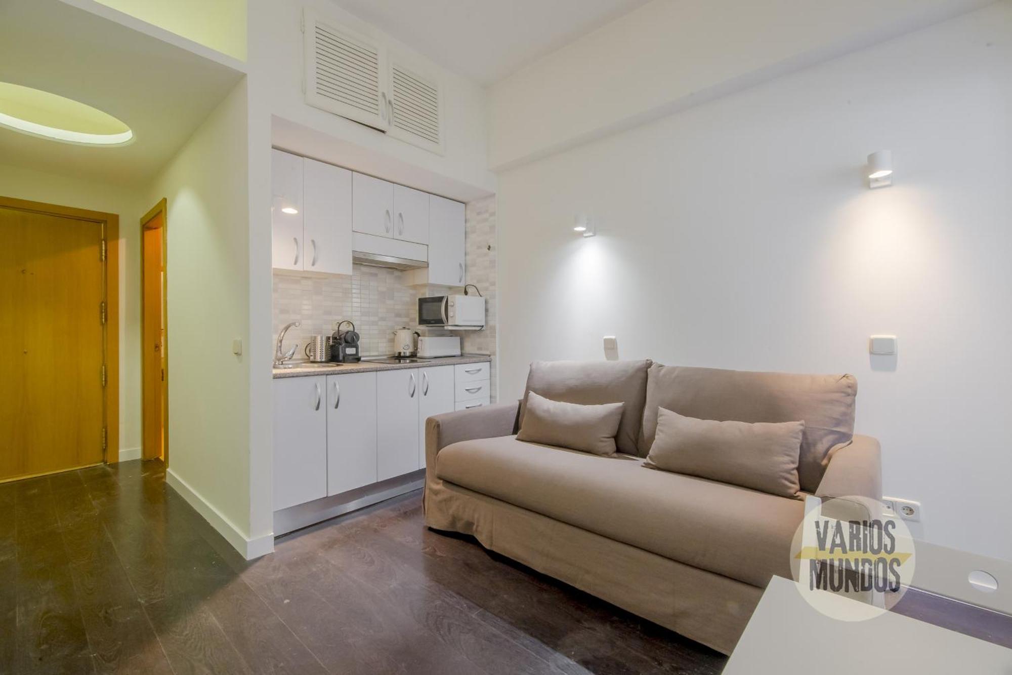 Confortable Apt Para 3 Pax A 1 Min De Gran Via Madrid Bagian luar foto