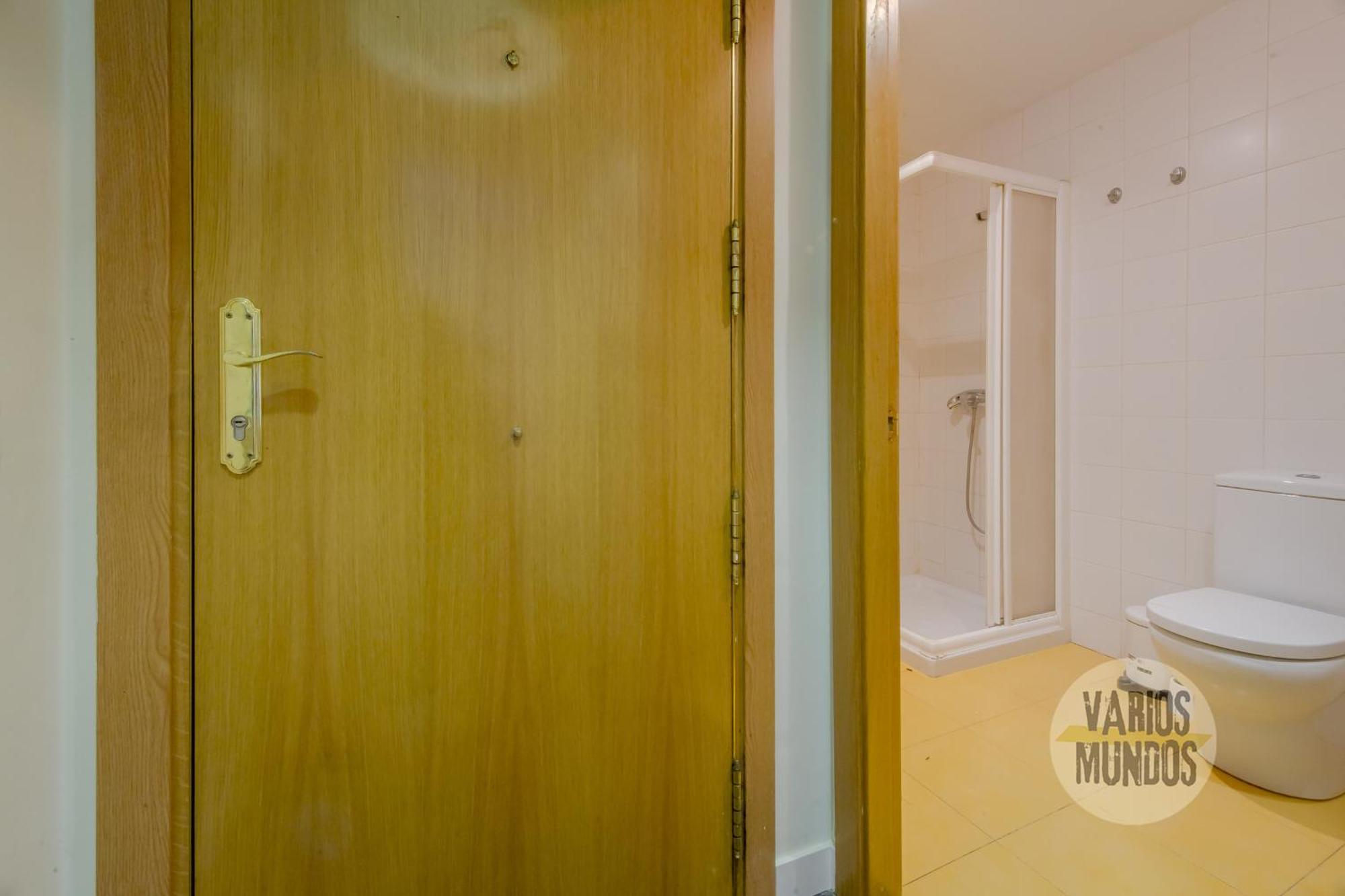 Confortable Apt Para 3 Pax A 1 Min De Gran Via Madrid Bagian luar foto