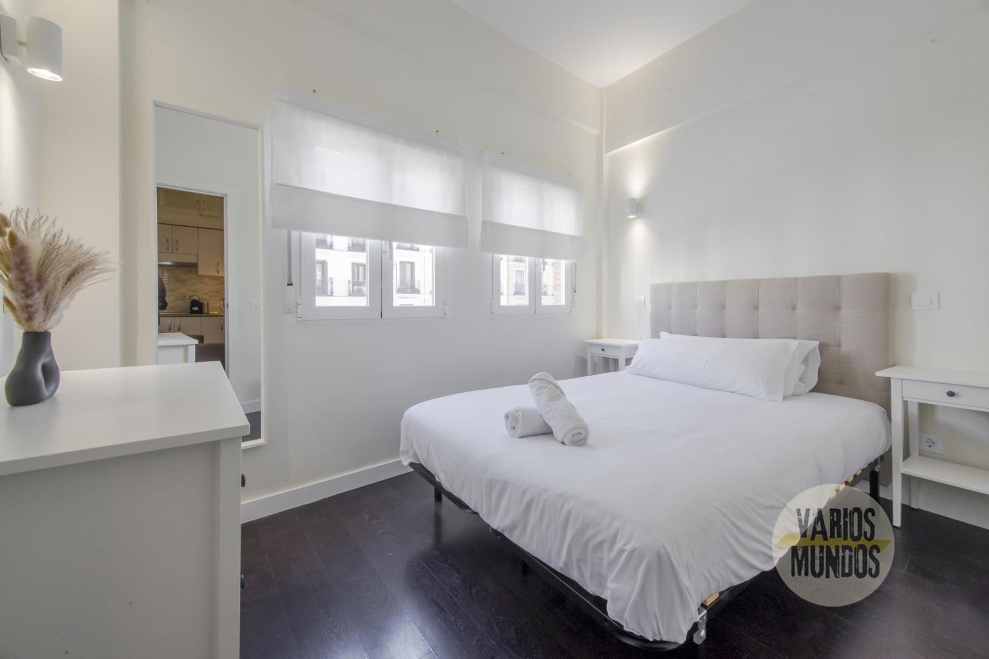 Confortable Apt Para 3 Pax A 1 Min De Gran Via Madrid Bagian luar foto